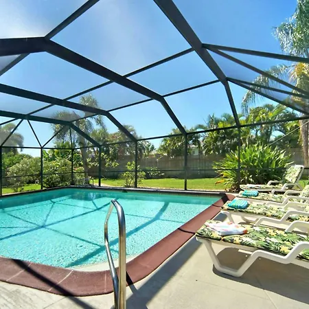 Charming Electric-Heated Pool Home With Southern Exposure - Casa Sunshine